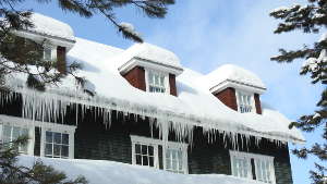 Magie de l'hiver au village de Val Jalbert, Québec