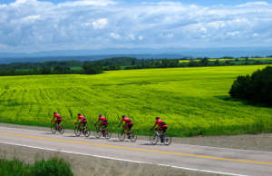 Vacances à vélo sur la Véloroute des Bleuets, au Québec