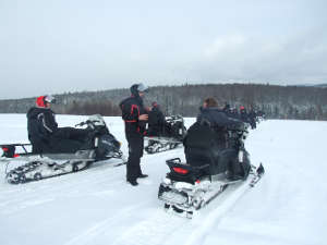 Raid motoneige au Québec sauvage